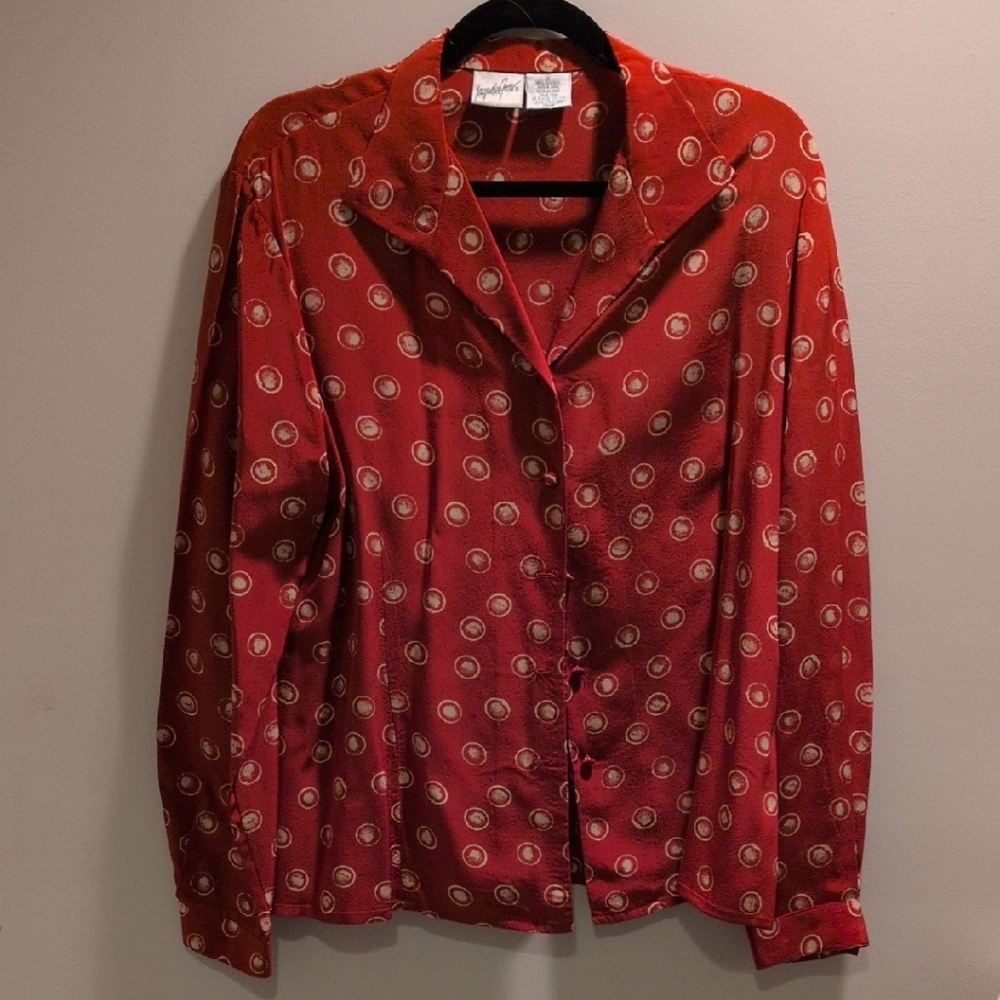 Jacqueline Ferrar Red Button Down Shirt with Circle Pattern